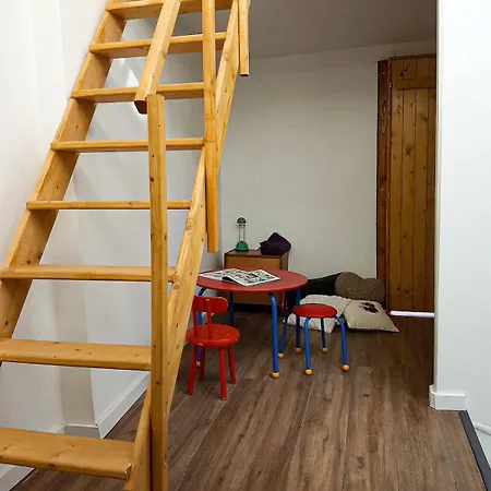 La Vigneronne Between River And Sea *