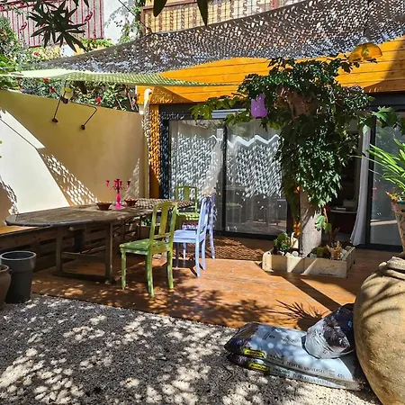 빌라 La Vigneronne Between River And Sea